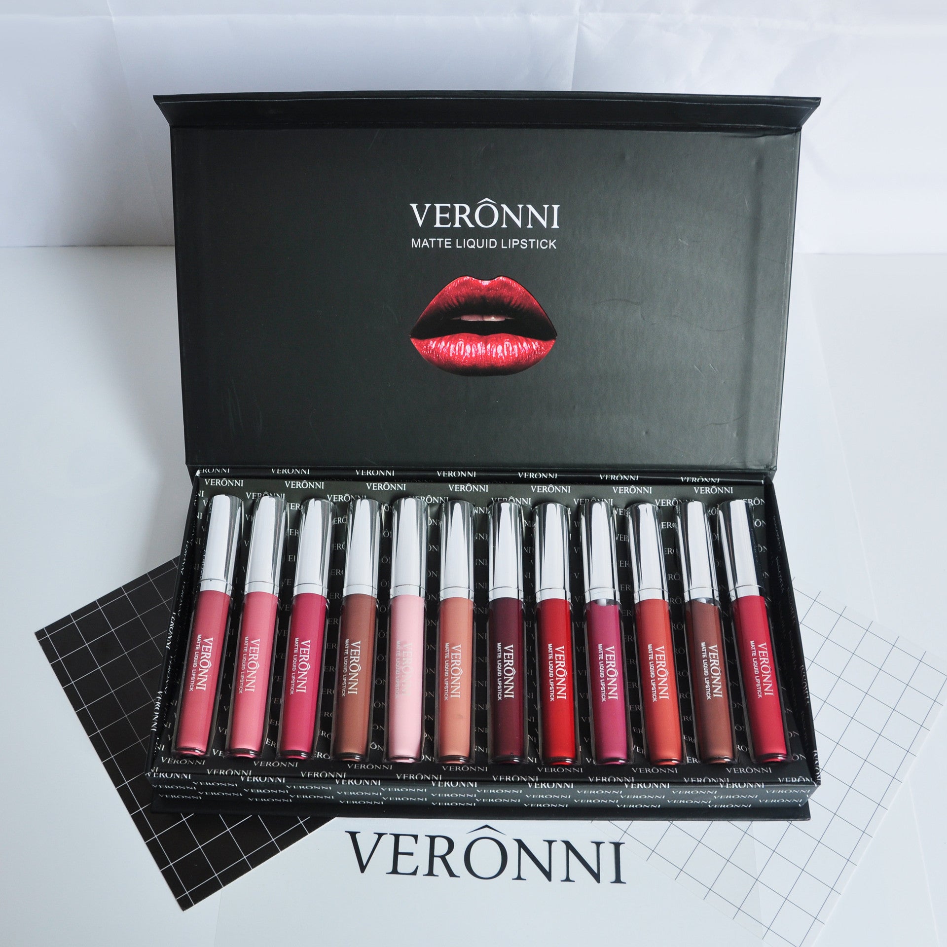 Caja de regalo con 12 lápices labiales